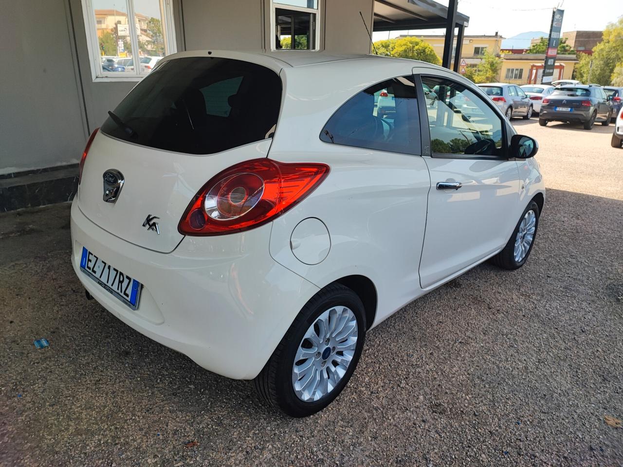 Ford Ka 1.2 8V 69 CV Black&White Edition