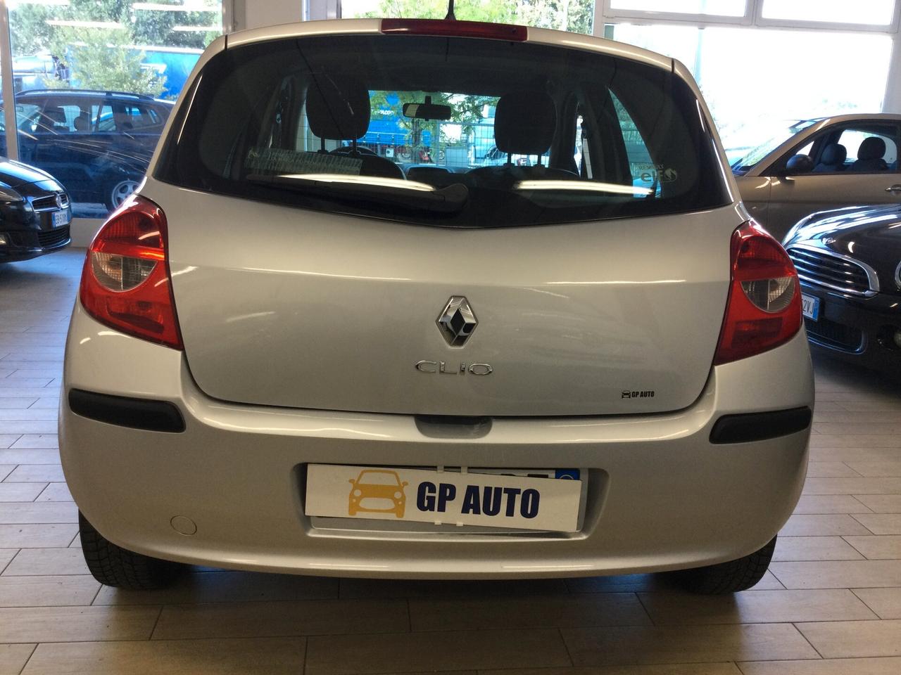 Renault Clio 1.2 16V 5 porte