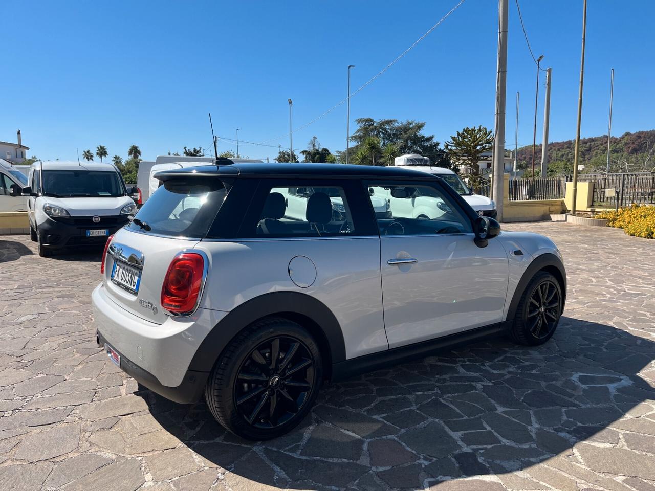 MINI Cooper D 1.5 116CV 3p Automatica Hype SPORT