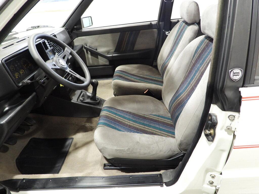 Lancia Delta 5 Porte 2.0 Turbo HF 4WD