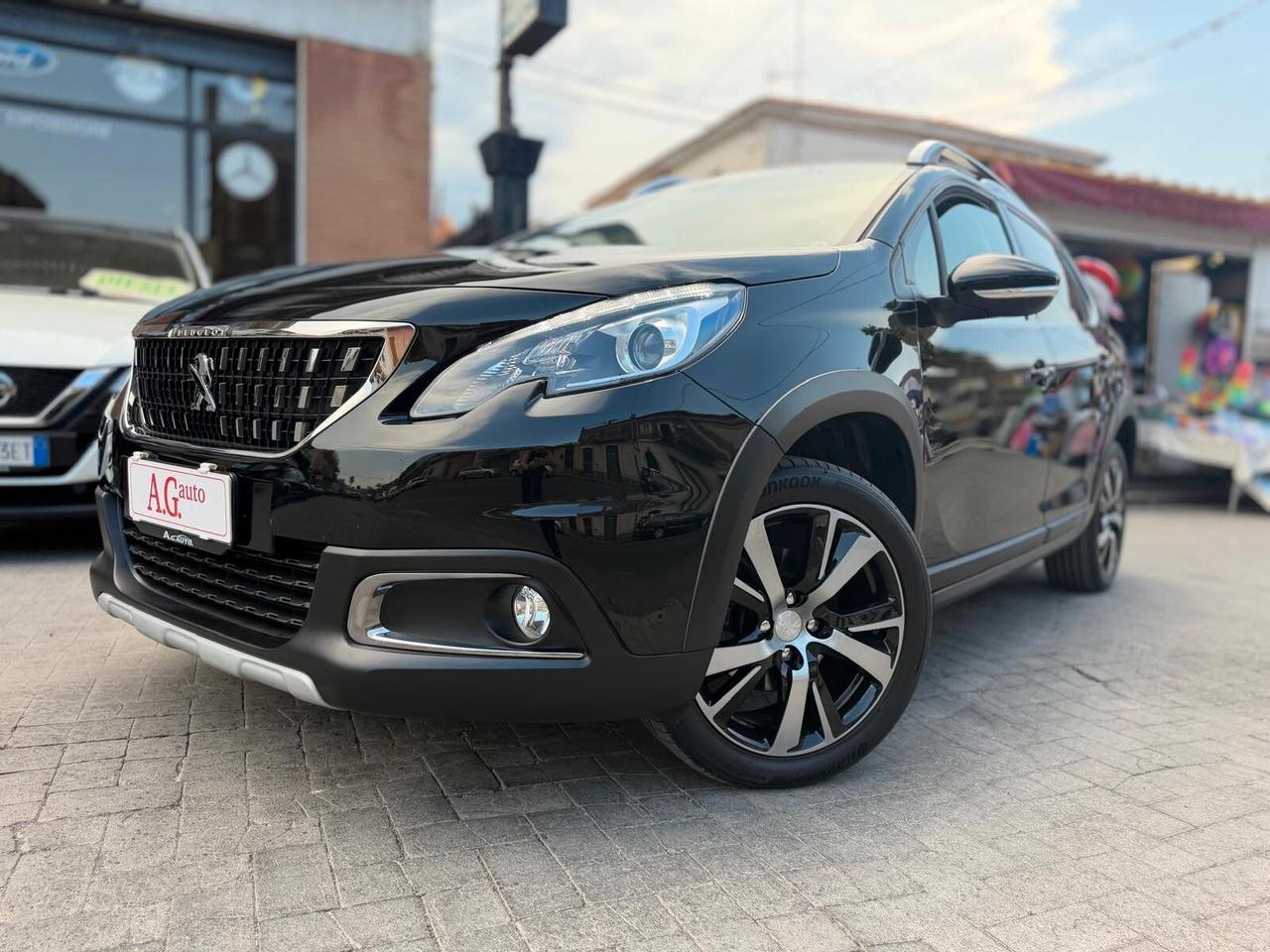 Peugeot 2008 BlueHDi 100 S&S Black Matt