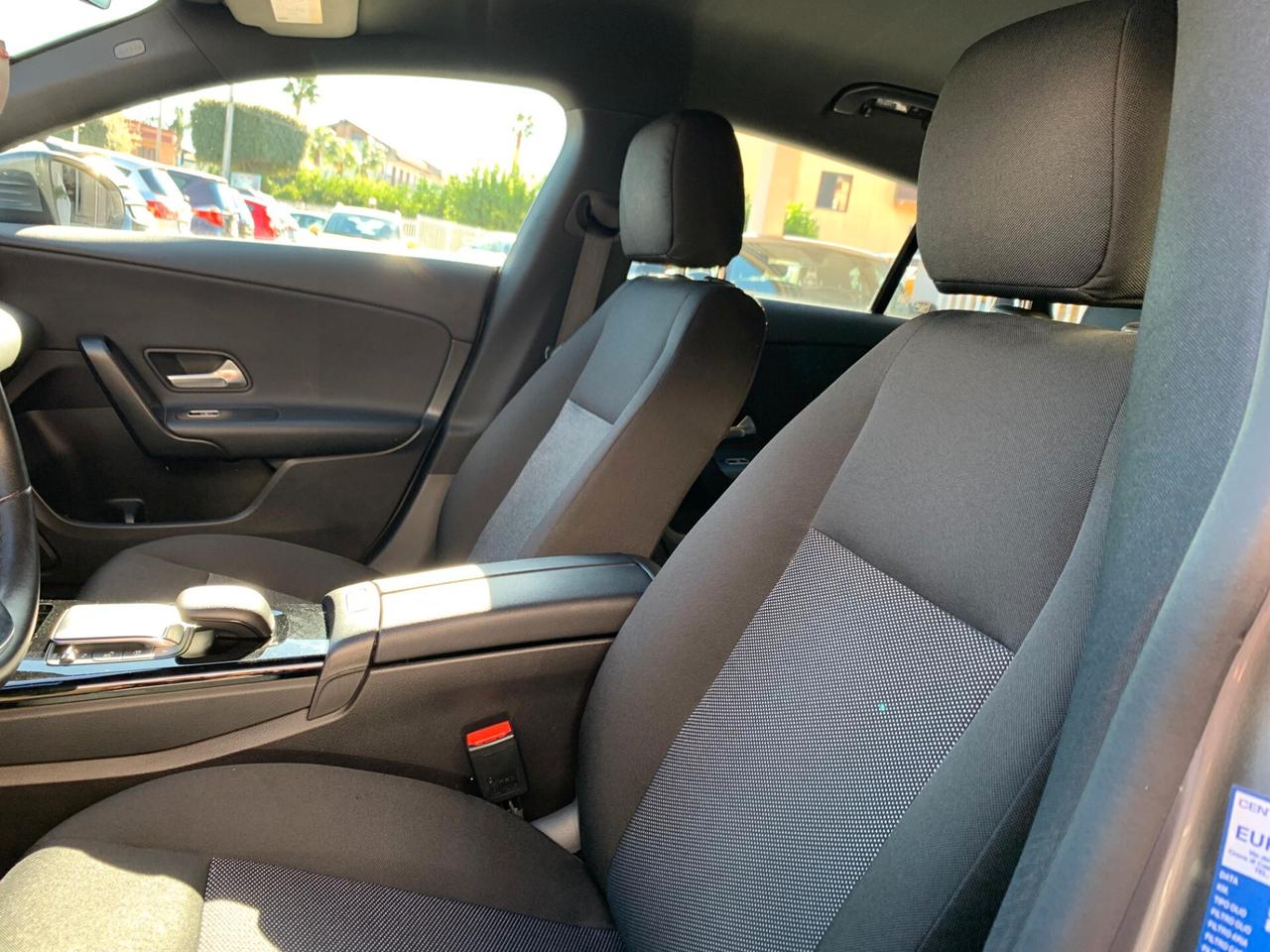 Mercedes-benz CLA 200 d Automatic Business