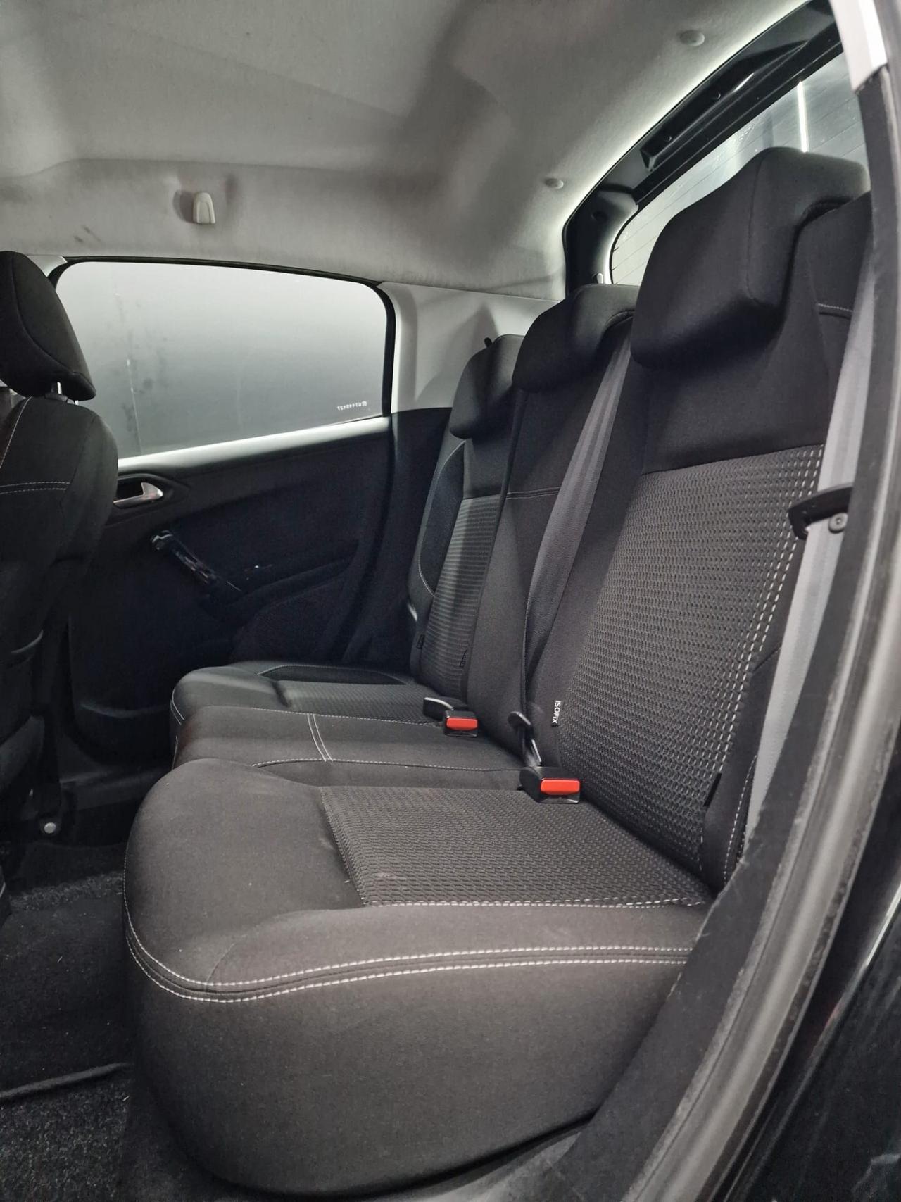 Peugeot 208 1.2 PureTech 82 5 porte Allure