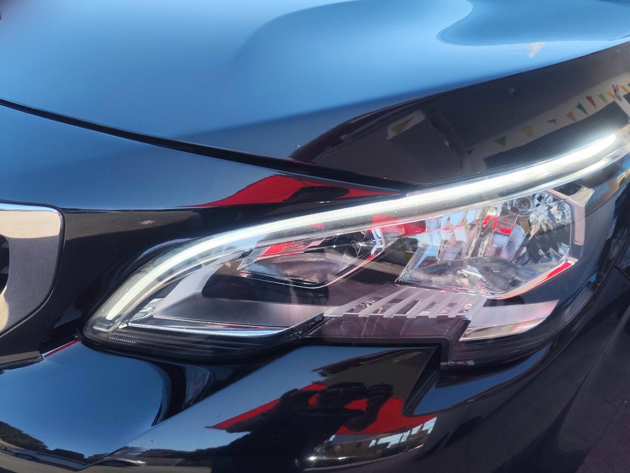 Peugeot 3008 BlueHDi 130 S&S Crossway