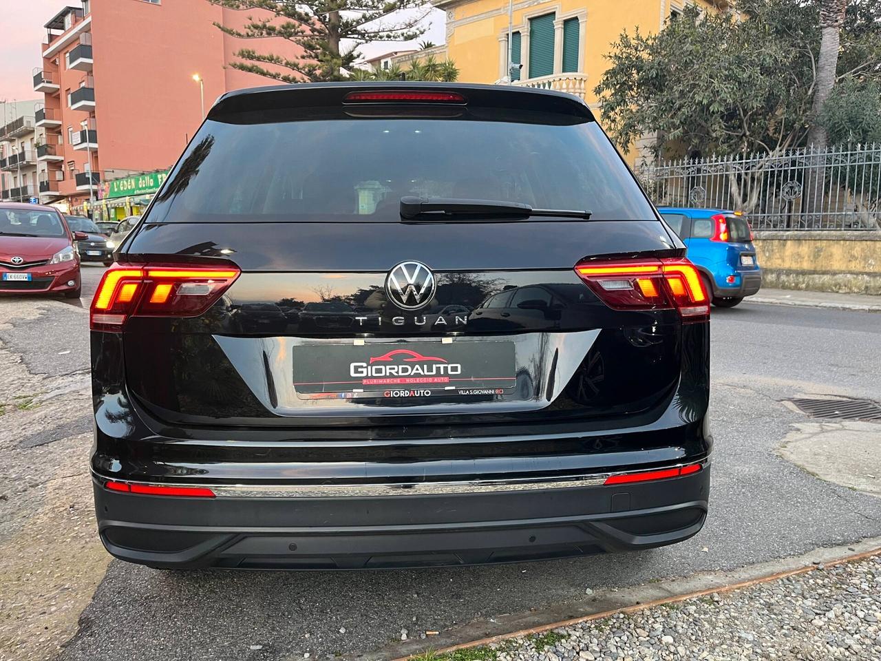 Volkswagen Tiguan 2.0 TDI 150 CV SCR DSG Life Garanzia 12/36 Mesi