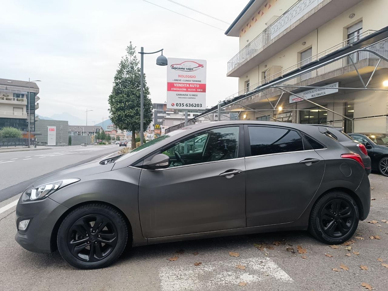 Hyundai i30 1.6 CRDi Business NAVIGATORE RETROCAMERA