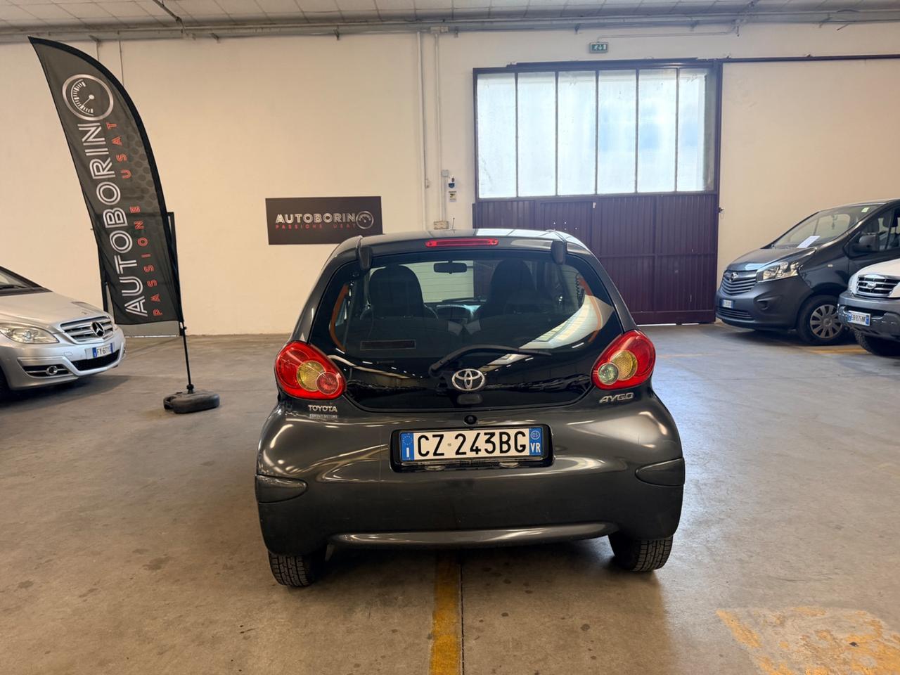 Toyota Aygo 1.0 12V VVT-i 3 porte Sol