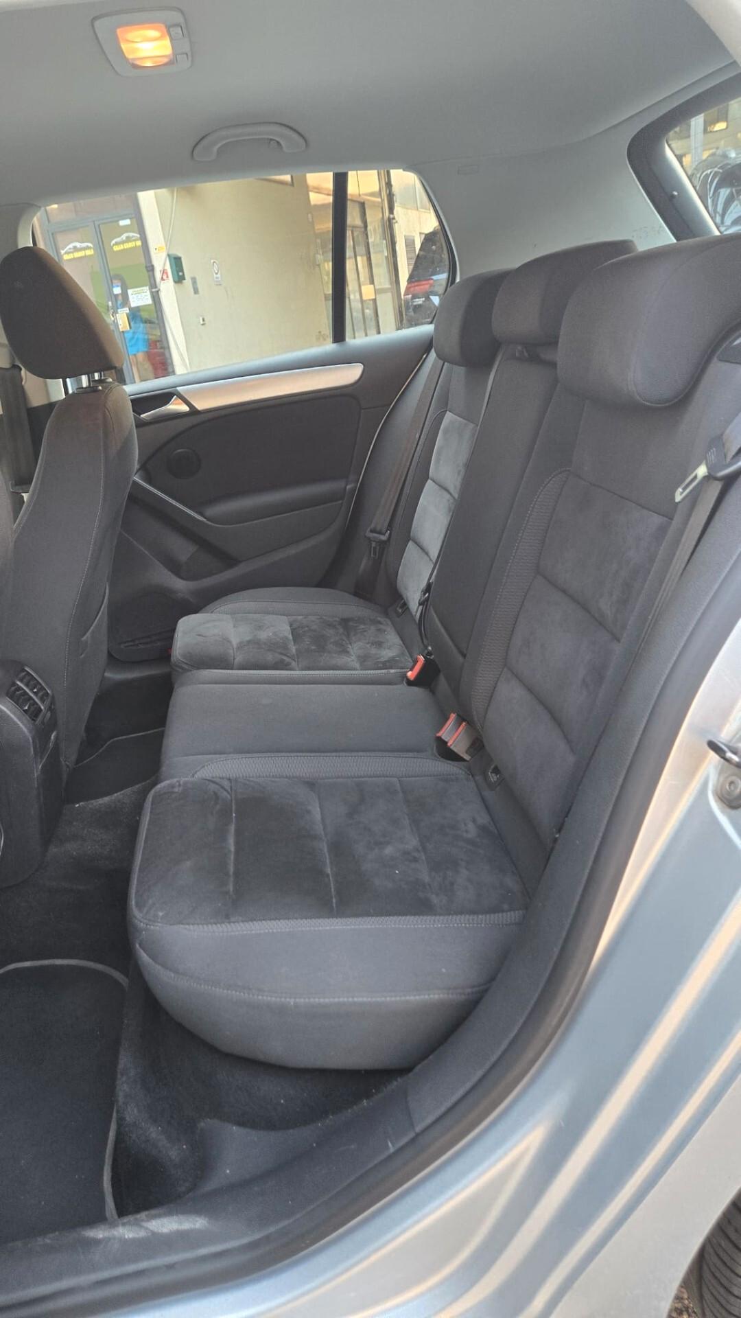 Volkswagen Golf Business 1.6 TDI 5p. Highline Neop