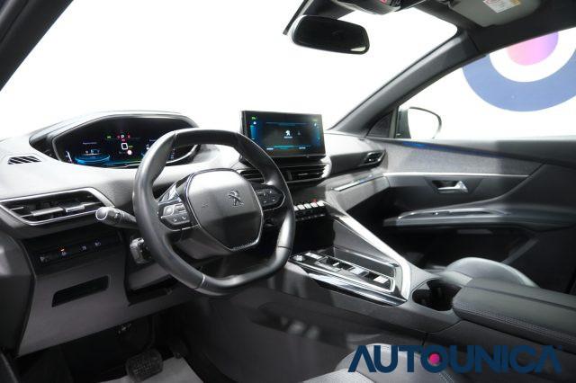 PEUGEOT 3008 HYBRID4 300 E-EAT8 ALLURE PACK
