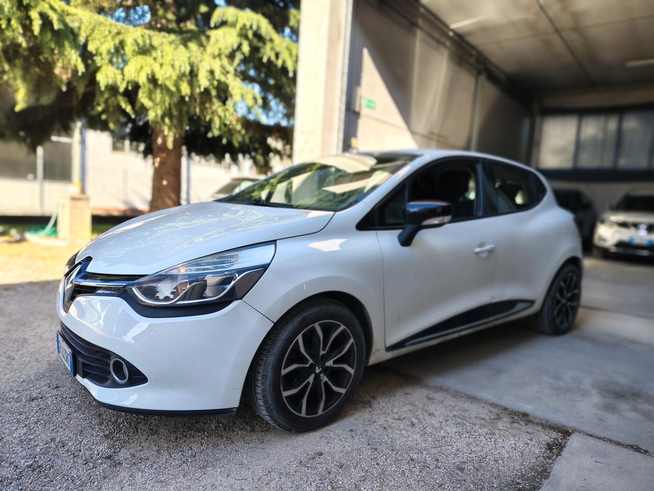 RENAULT Clio 1.2 GPL | Solo 69.000 km!