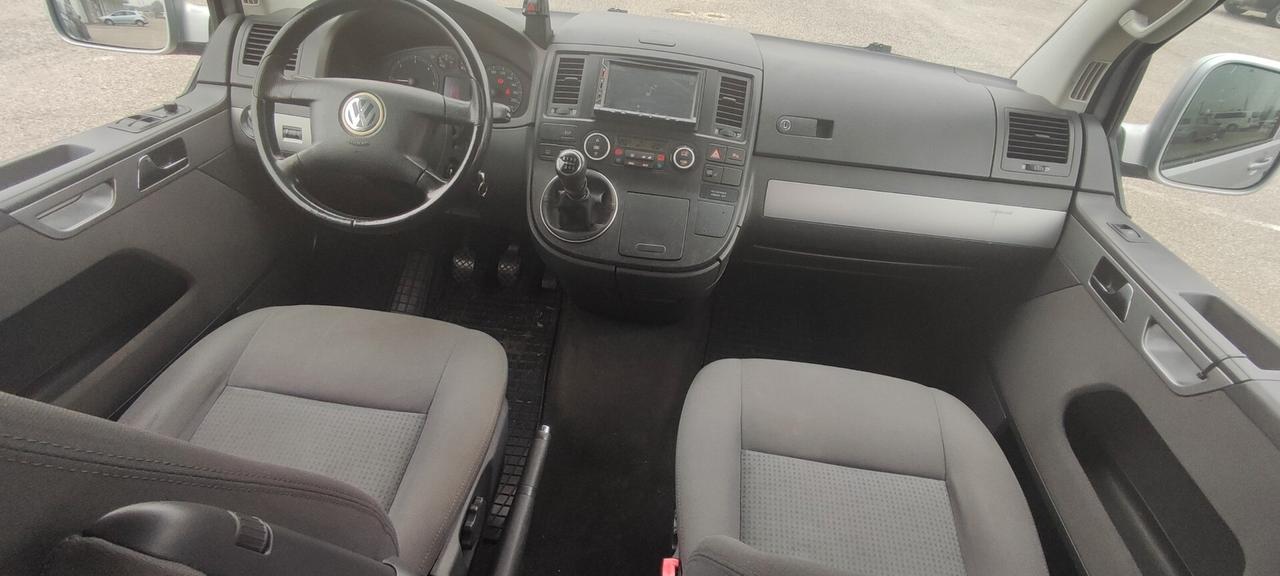 Volkswagen Multivan 2.5 TDI/174CV Comfortline