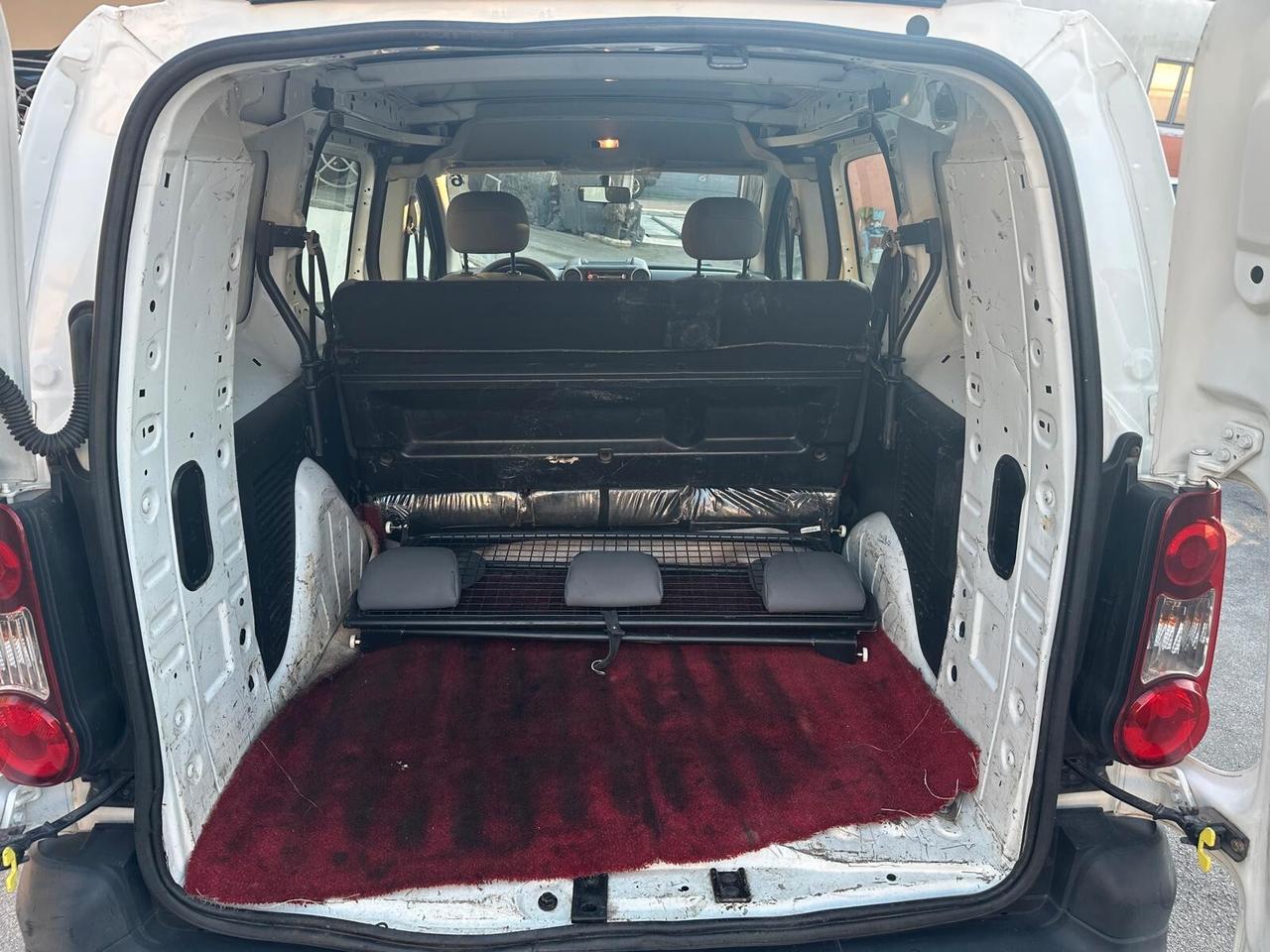 Peugeot Partner Tepee BlueHDi 100 Outdoor