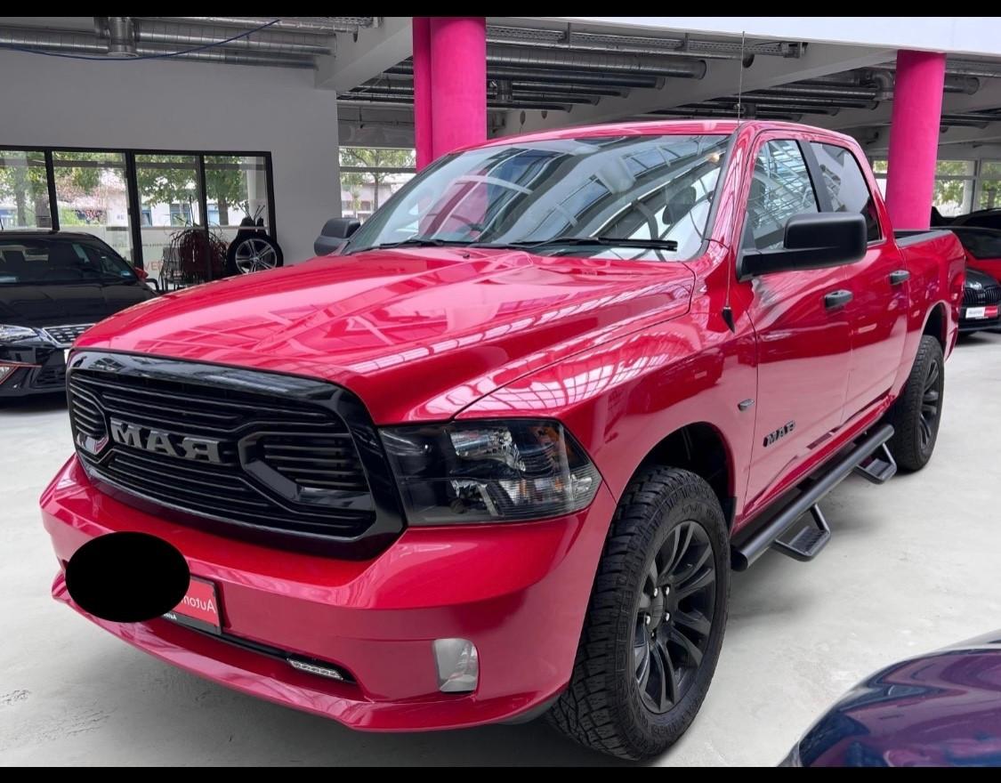 Dodge RAM 1500 5.7 V8 4WD Crew Cab