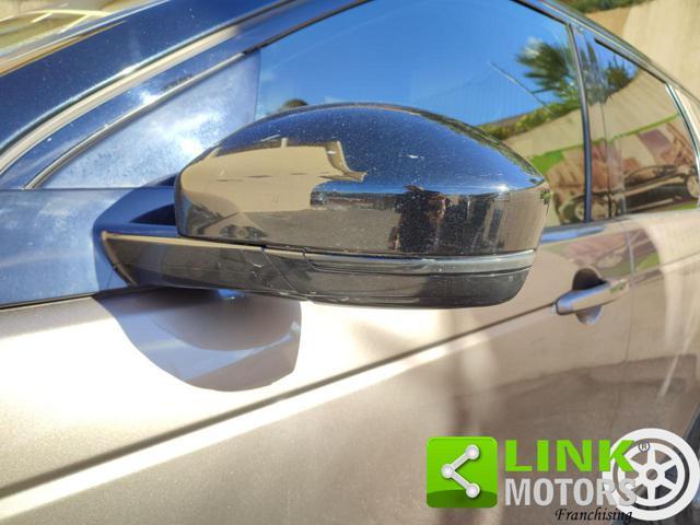 LAND ROVER Discovery Sport 2.2 SD4 HSE