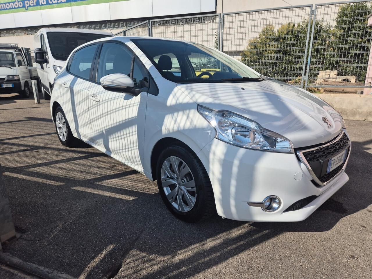 Peugeot 208 1.2 VTi 82 CV 5 porte Access