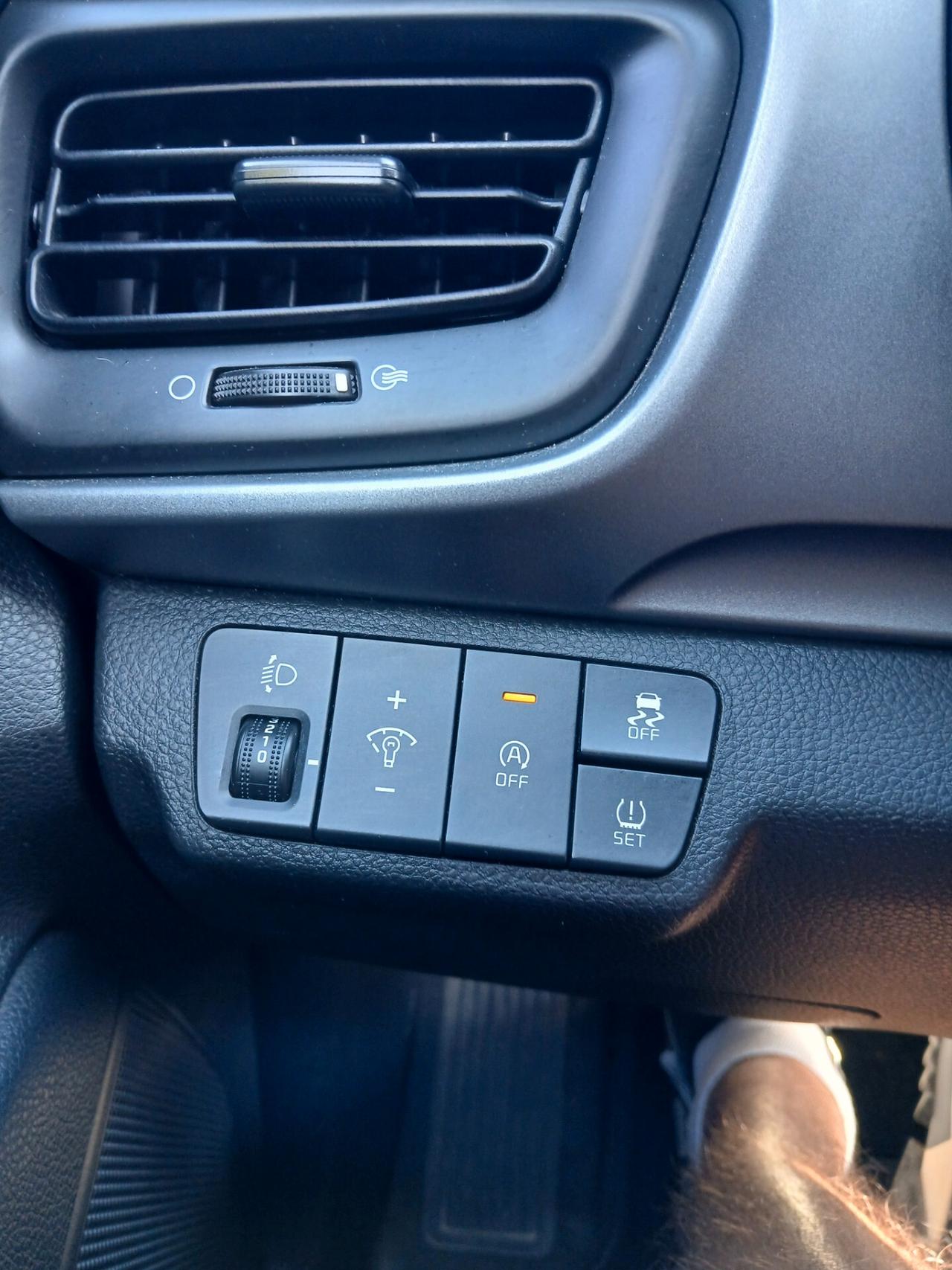 Kia Stonic 1.2 DPI Urban