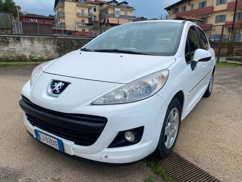 Peugeot 207 1.4 HDi 70CV 5p. Leggi InserzIone