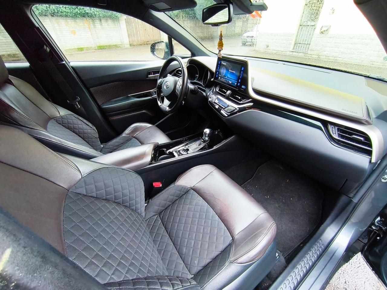 Toyota C-HR 1.8 HEV Lounge #8795