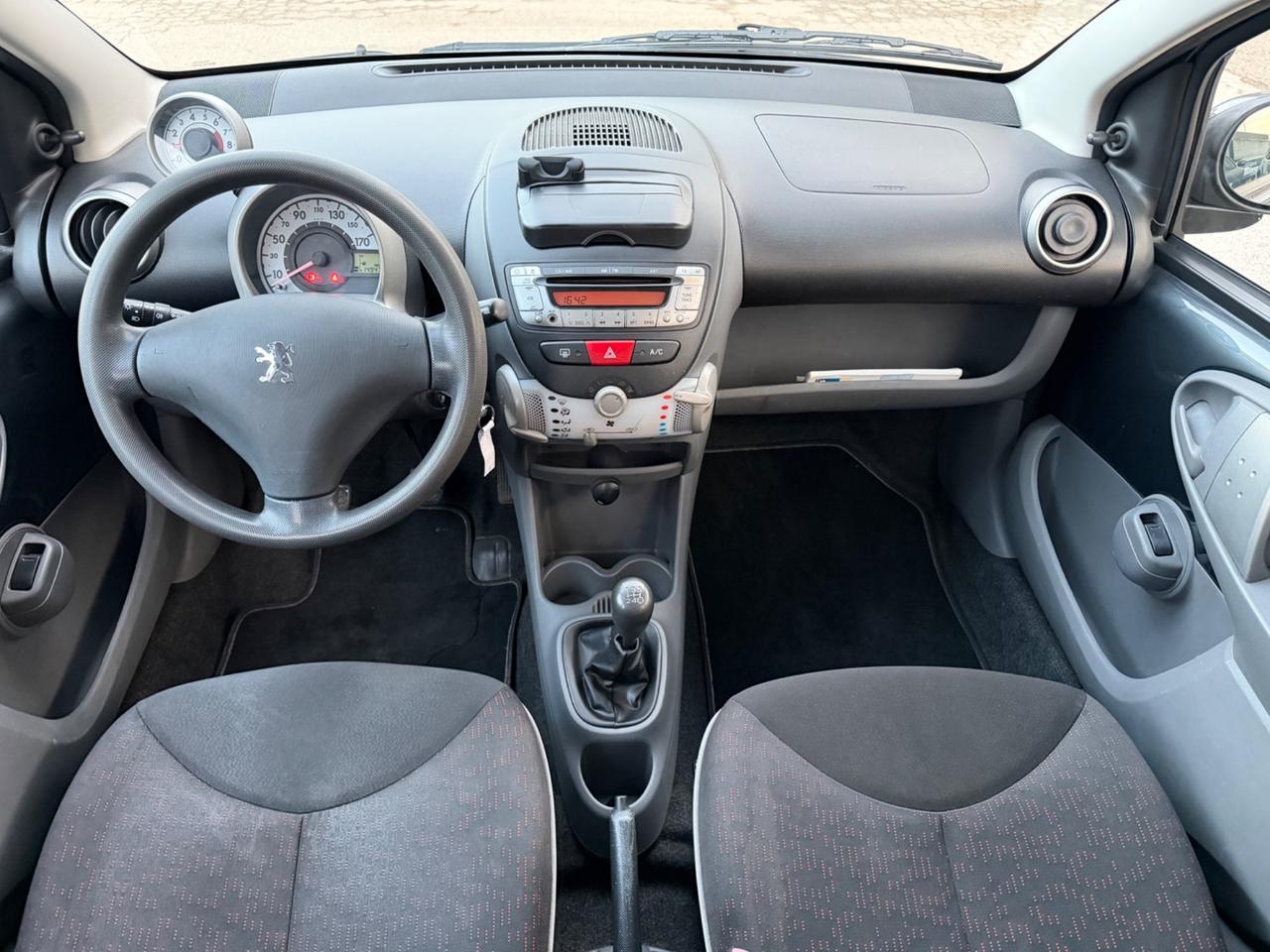 Peugeot 107 1.0 benzina 68 cavalli 2010