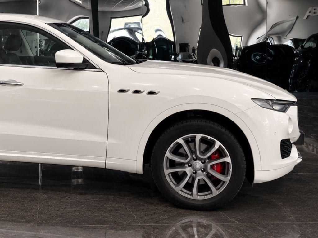 MASERATI - Levante - V6 Diesel 250 CV AWD