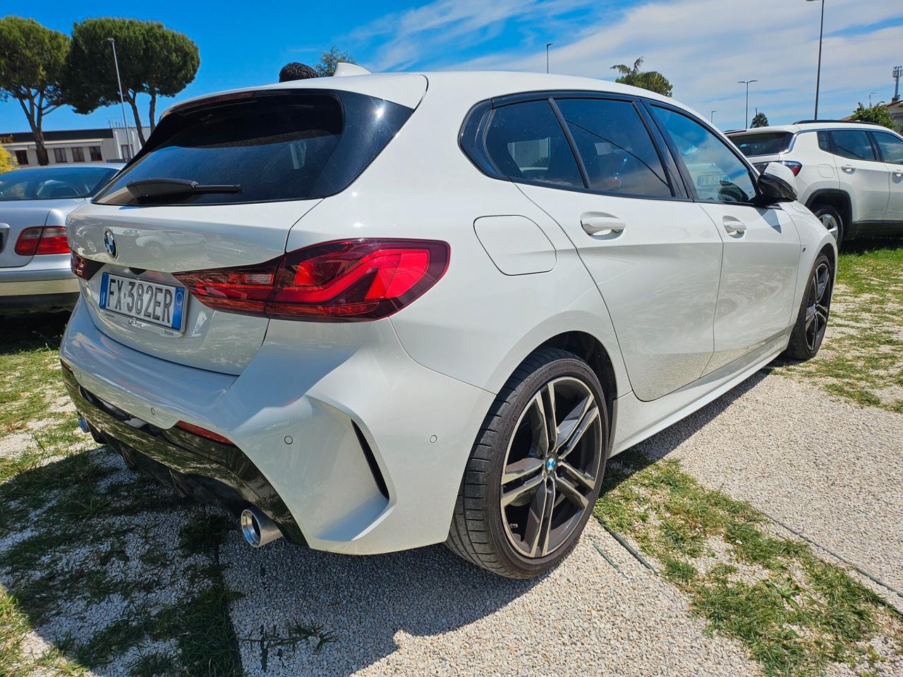 Bmw 118 118d 5p. Msport