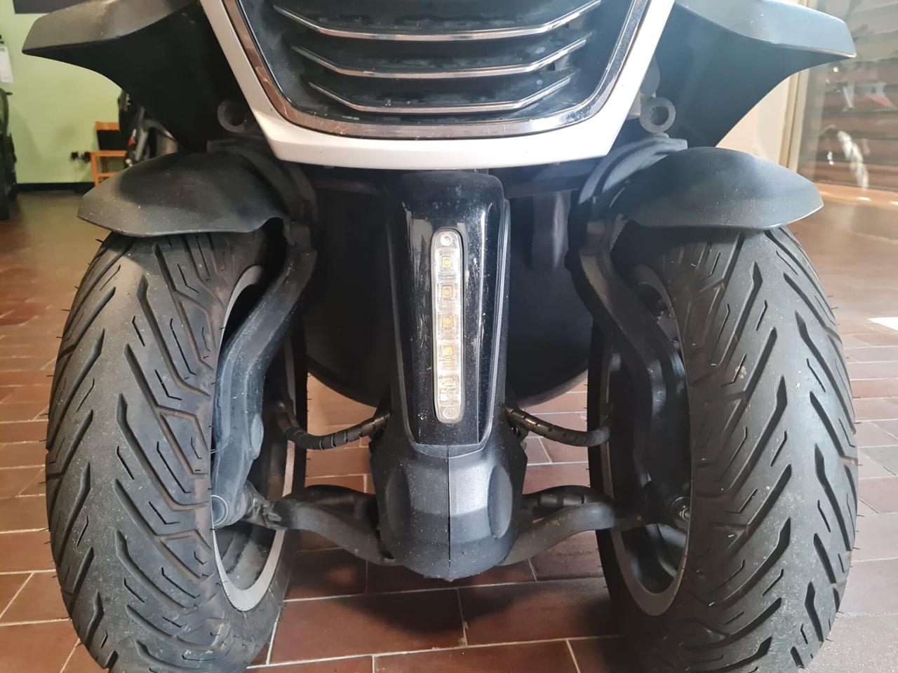 Peugeot Metropolis 400 ( 2013 / 2017 )