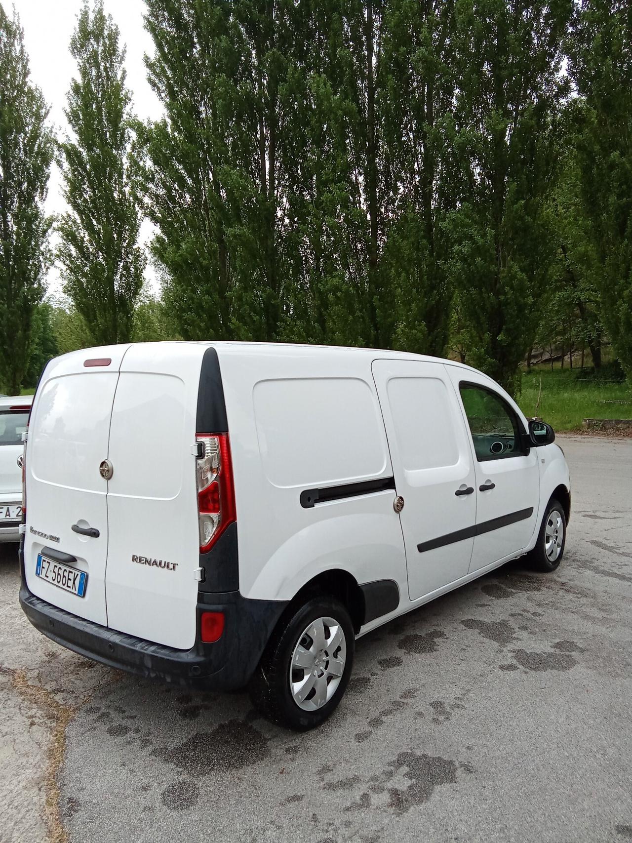 Renault Kangoo Blue dCi 95CV Maxi 020