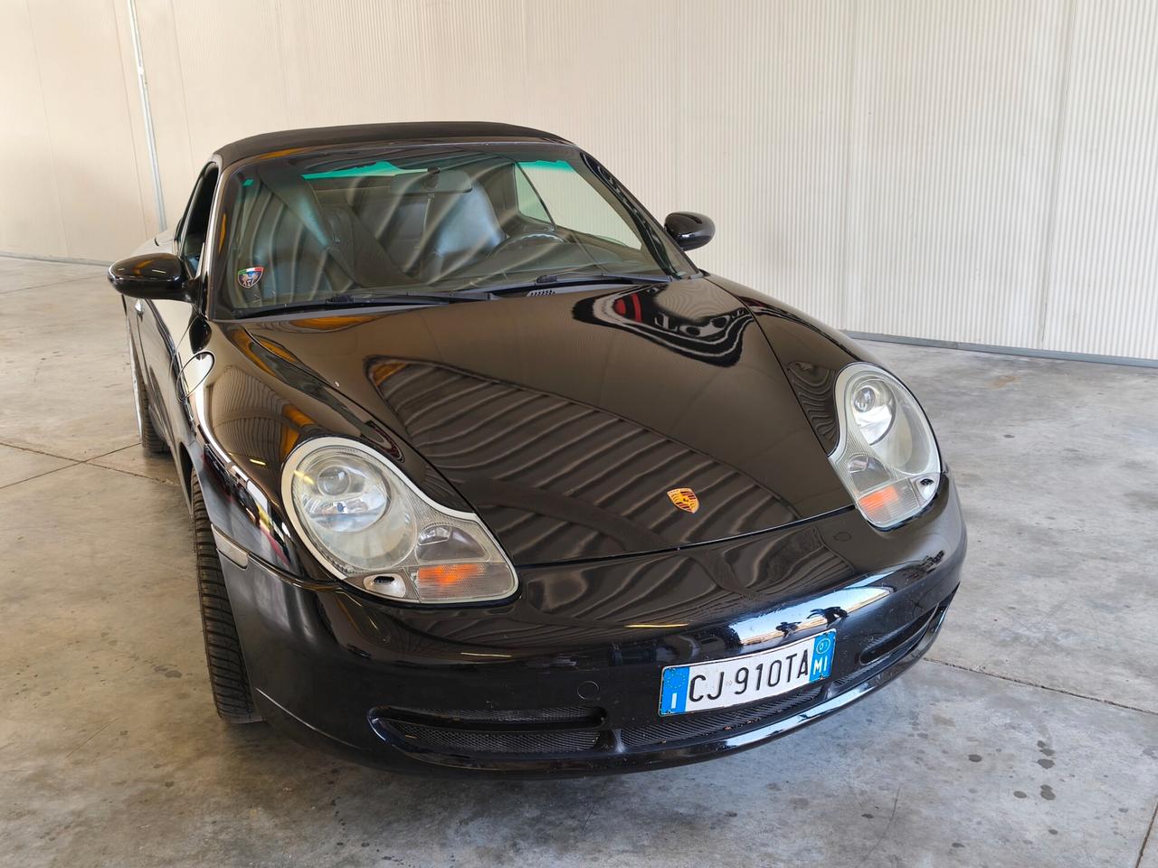 Porsche 911 Carrera. Cabrio