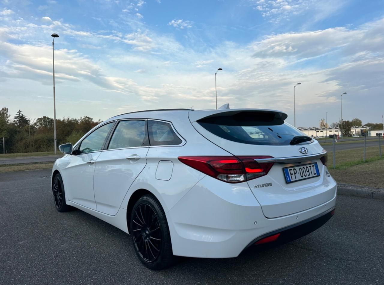 Hyundai i40 Wagon 1.6 CRDi DCT Business