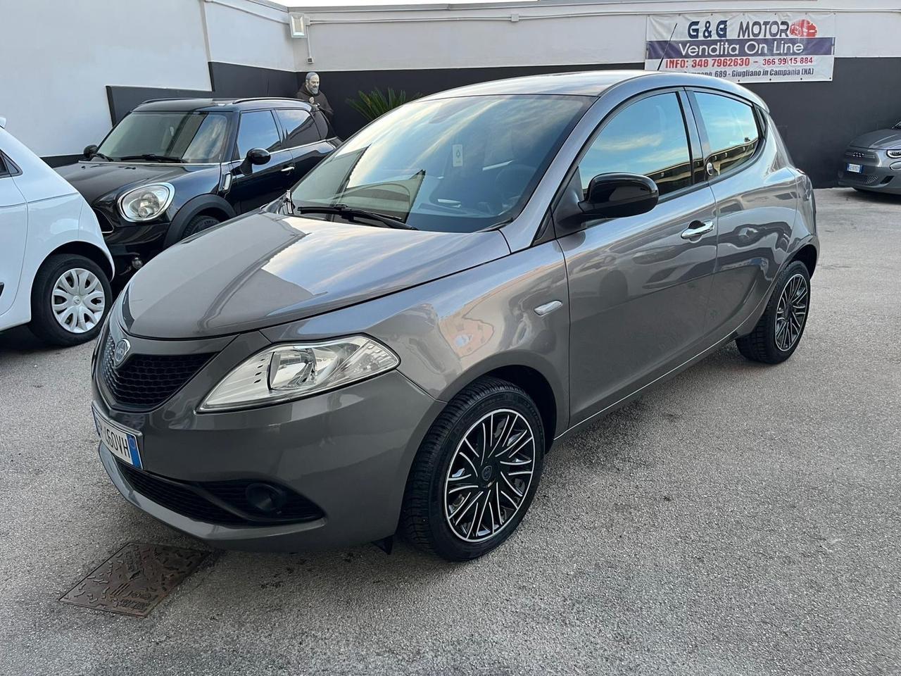 Lancia Ypsilon 1.2 69 CV 5 porte GPL Ecochic Silver