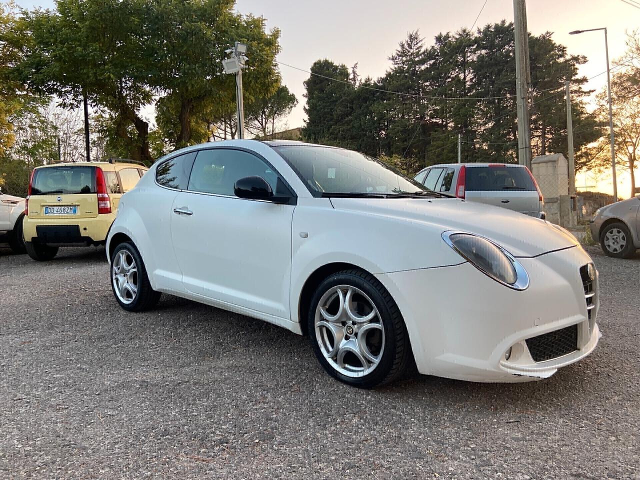Alfa Romeo MiTo Sport 1.6 JTDm (Bianco Opaco)