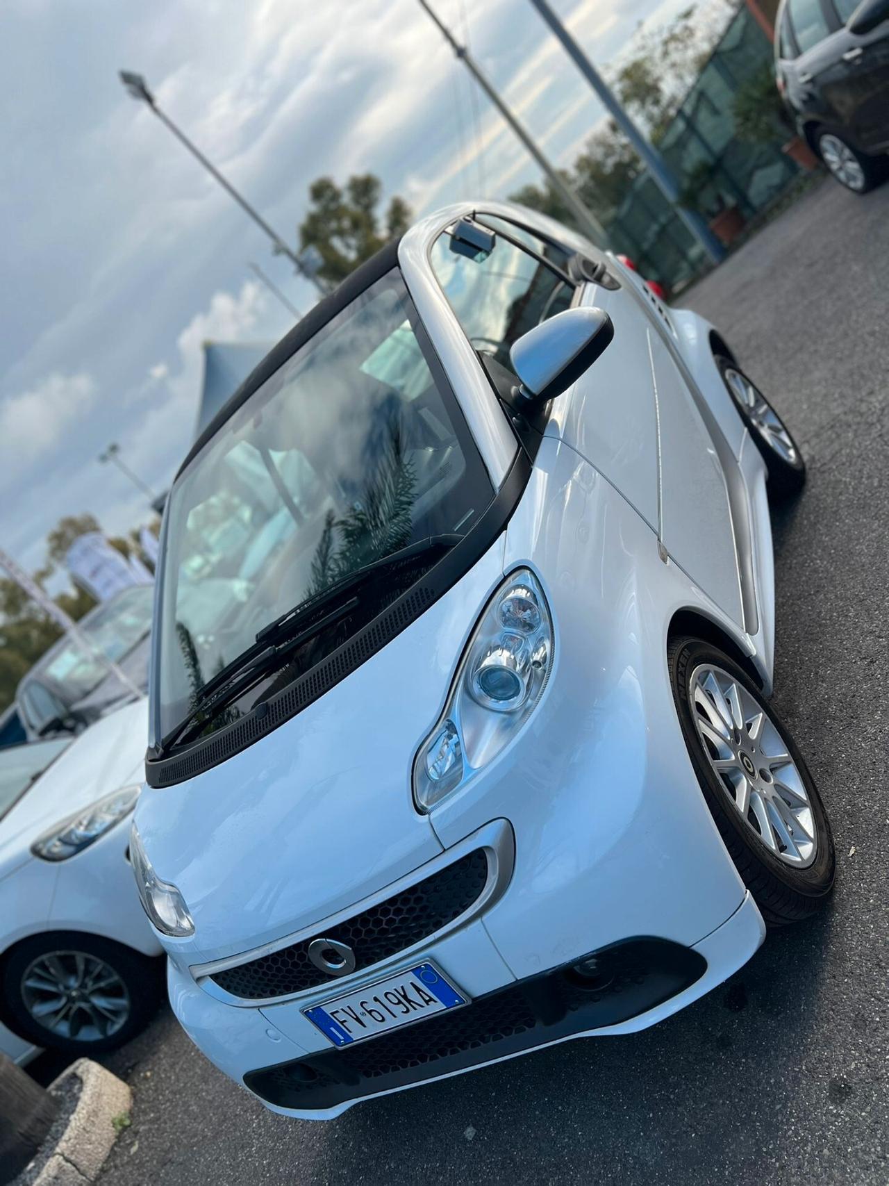 Smart ForTwo 1000 45 kW MHD coupé pure Teen II