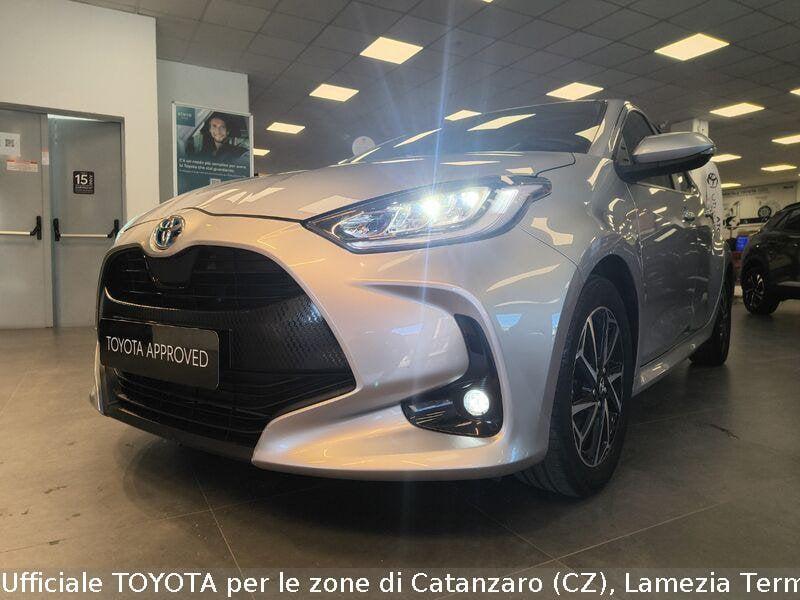 Toyota Yaris Hybrid Trend MY22