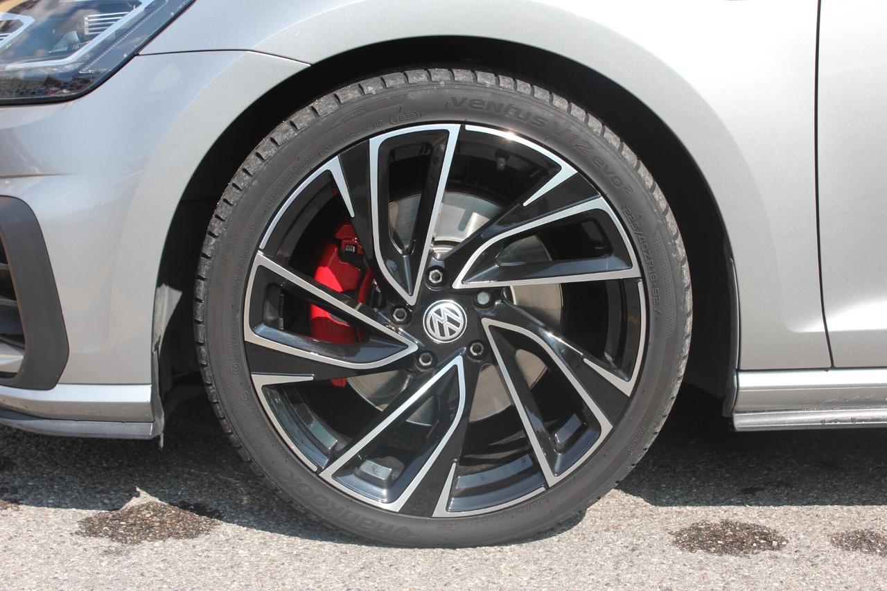 Volkswagen Golf GTD 7.5 2.0 TDI 184 CV DSG 5p.