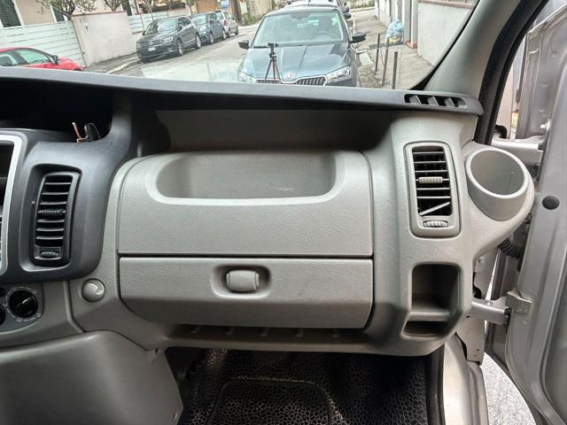 RENAULT Trafic T27 2.0 dCi/115 PC-TN Passenger DPF