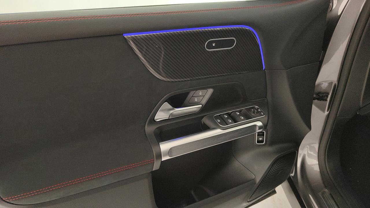 Mercedes-Benz GLB 200 d