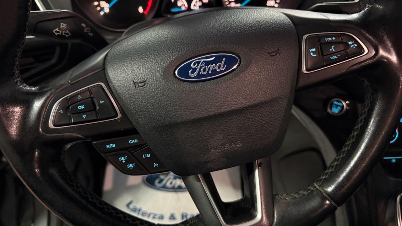 Ford Kuga 2.0 TDCI 150 CV S&S 4WD Titanium