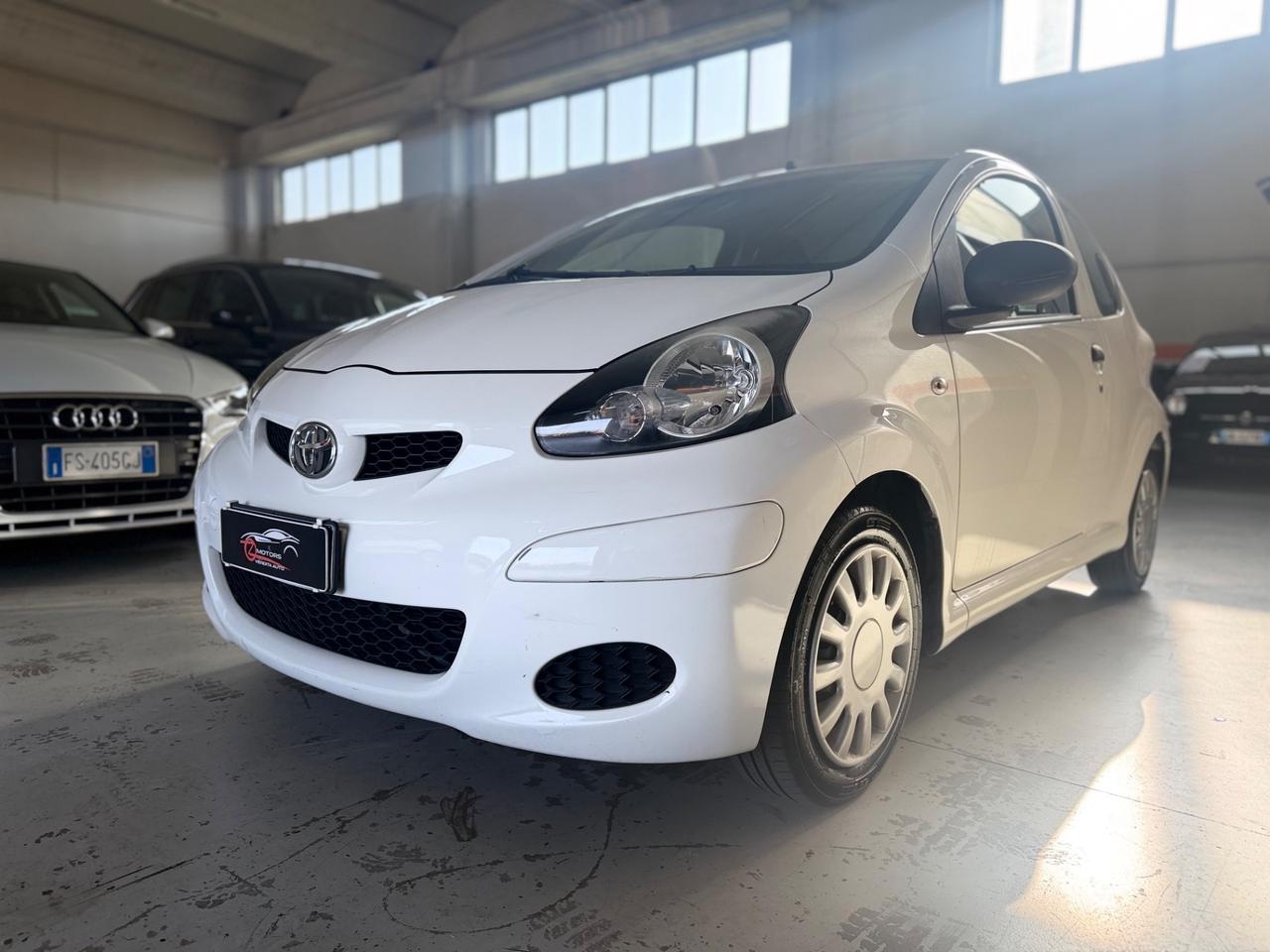Toyota Aygo 1.0 12V VVT-i 3 porte Now NEOPATENTATI
