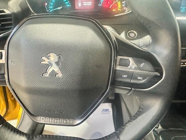 Peugeot 208 motore elettrico 136 CV 5 porte Active