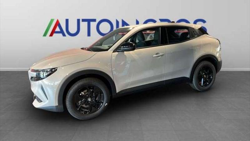 Alfa Romeo Junior 1.2 Hybrid ibrida
