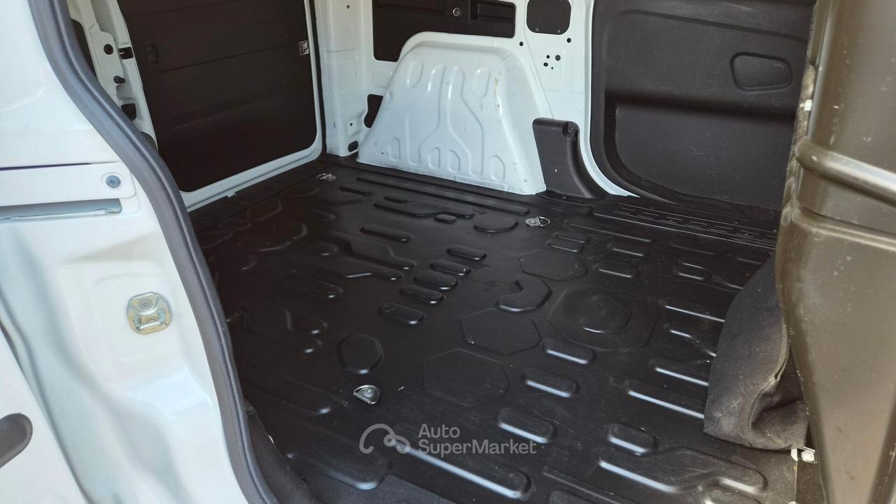 Fiat doblo 1.6 120cv finanziabile con garanzia