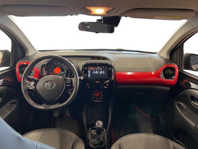 TOYOTA Aygo Connect 1.0 VVT-i 72 CV 5 porte x-clusiv red style