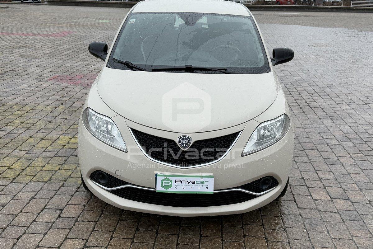 LANCIA Ypsilon 1.2 69 CV 5 porte Silver