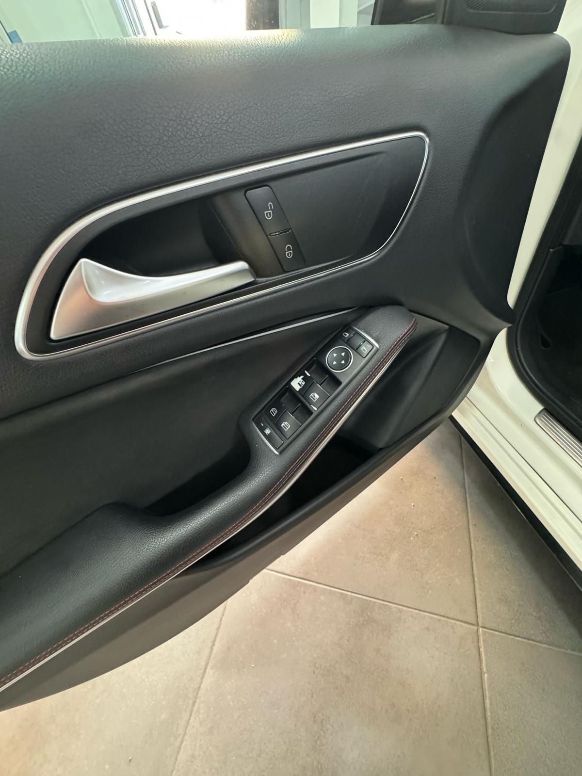 Mercedes-benz A 200 CDI Automatic Dark Night Edition