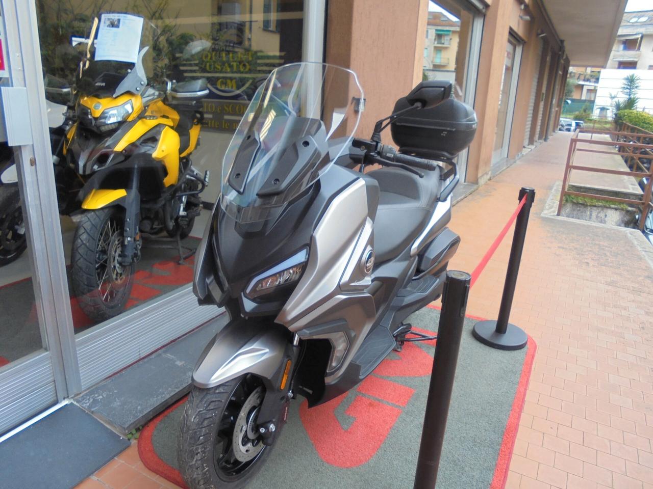 Qj Motor FORT 350 ABS + TCS