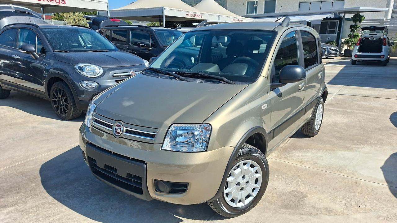 Fiat Panda 1.2 4x4 con gancio traino