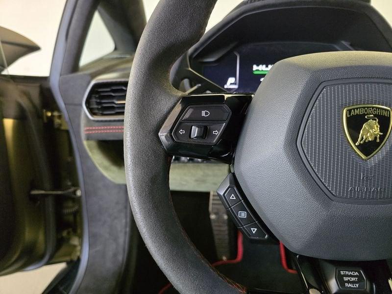 Lamborghini Huracan Sterrato Sterrato