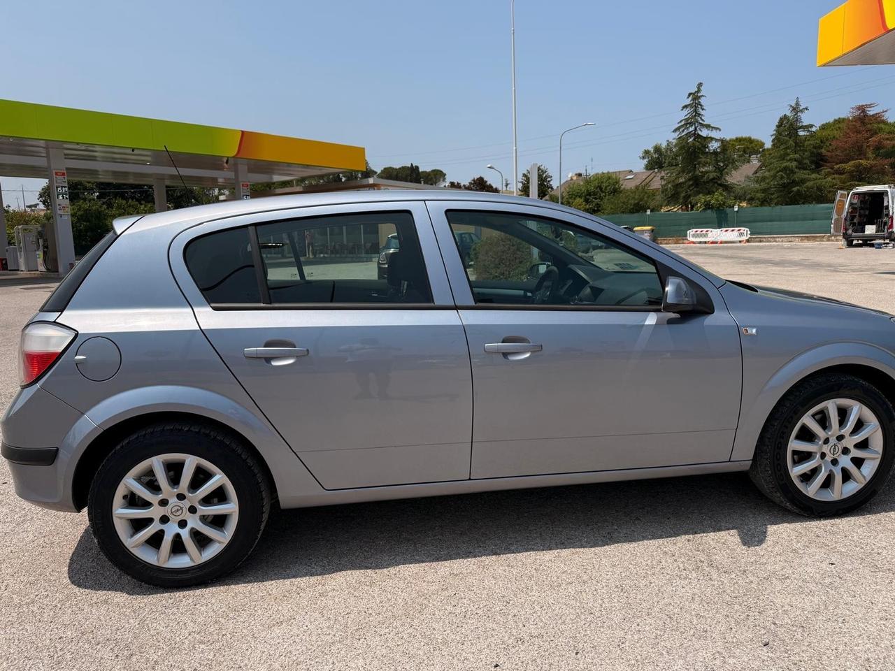 Opel Astra 1.7 CDTI 101CV Ok neopatentati