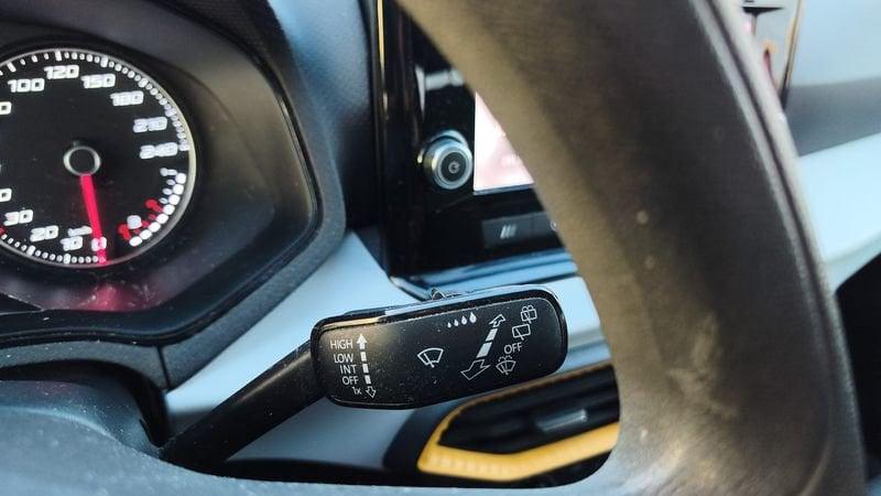 SEAT Arona 1.0 TGI 66KW REFERENCE