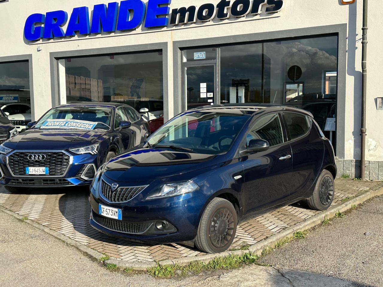 Lancia Ypsilon 1.0 FireFly Hybrid Ecochic Silver Km 13.000